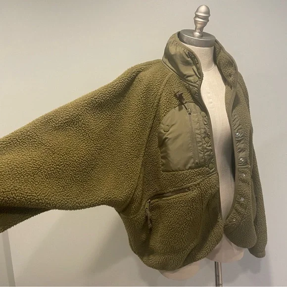 Free People movement hit the slopes olive green sherpa jacket size L - Picture 6 of 7
